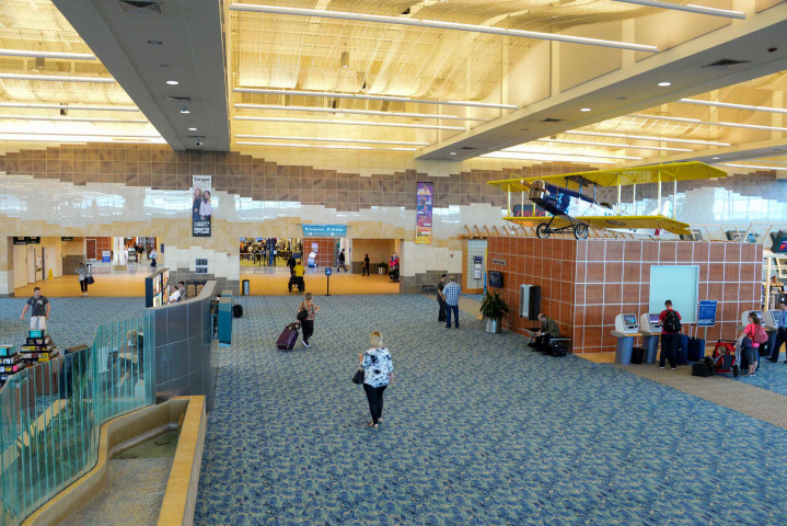 Gallery| Springfield-Branson National Airport (SGF)